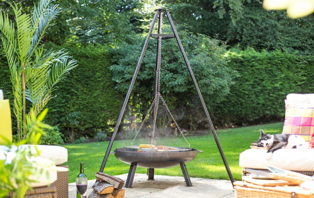 [55578] La Hacienda - Tripod With Hanging Grill Image 